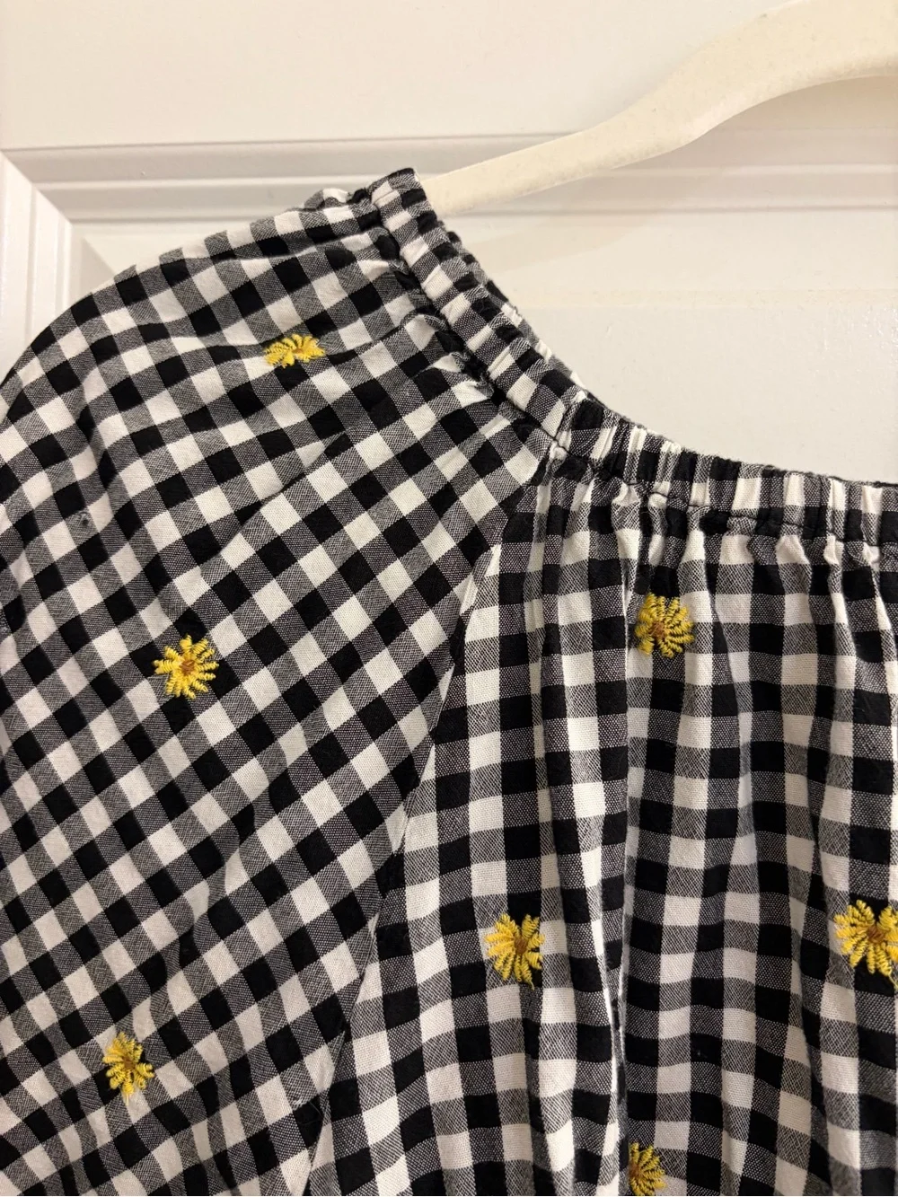 Old Navy Gingham Embroidered Puff Sleeve Blouse - Size Medium
